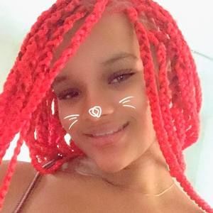 Meet your Posher, Rose